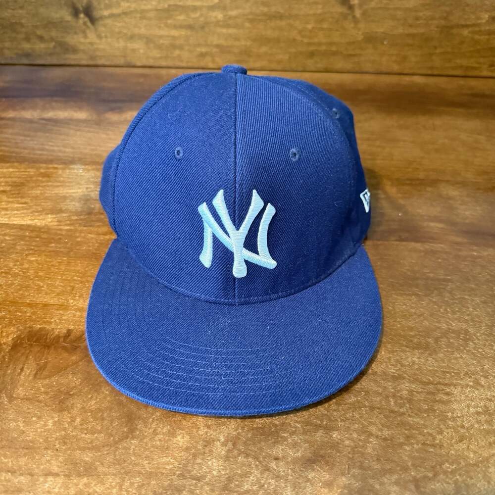 Mishka New York Yankees Fitted Hat Size 7 1/2 Blue Baseball Cap